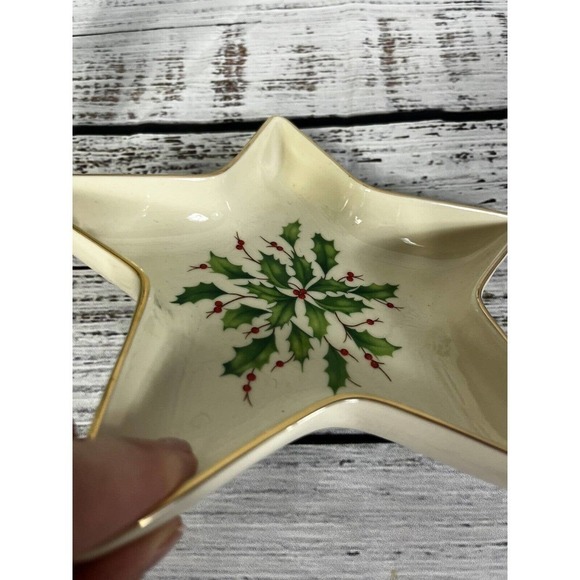 Lenox Holiday Dimension Collection Star Candy Dish Christmas Holly Berries - Picture 9 of 12